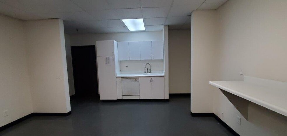 More Photos Of 3070 Skyway Dr, Santa Maria Warehouse For Lease