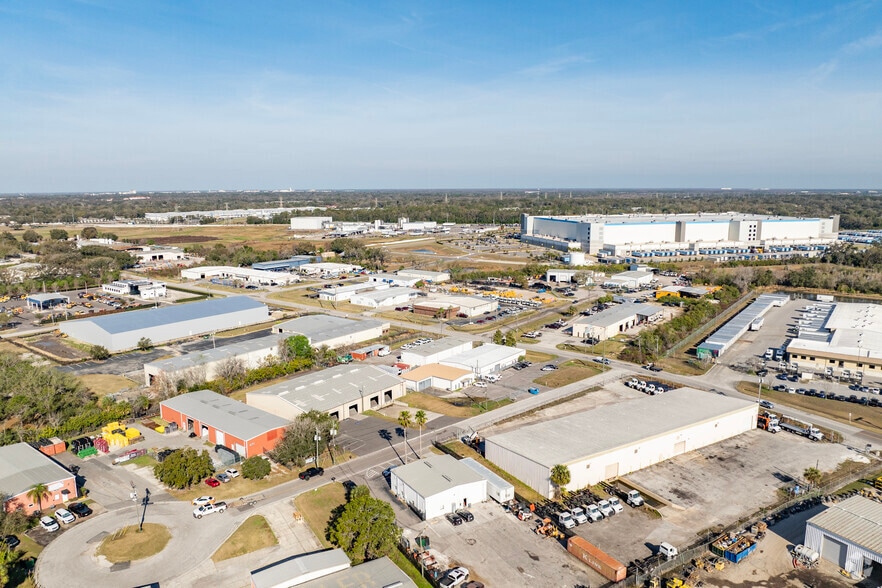 More Photos Of 7818 Depot Ln, Tampa Warehouse For Sale