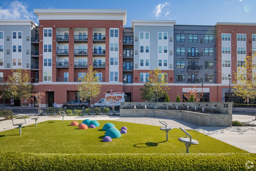 More Photos Of Union Ave @ Hawkins Ave, Ronkonkoma Unknown For Lease