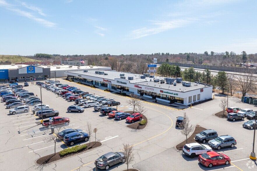 More Photos Of 90 Drum Hill Rd, Chelmsford Storefront For Lease