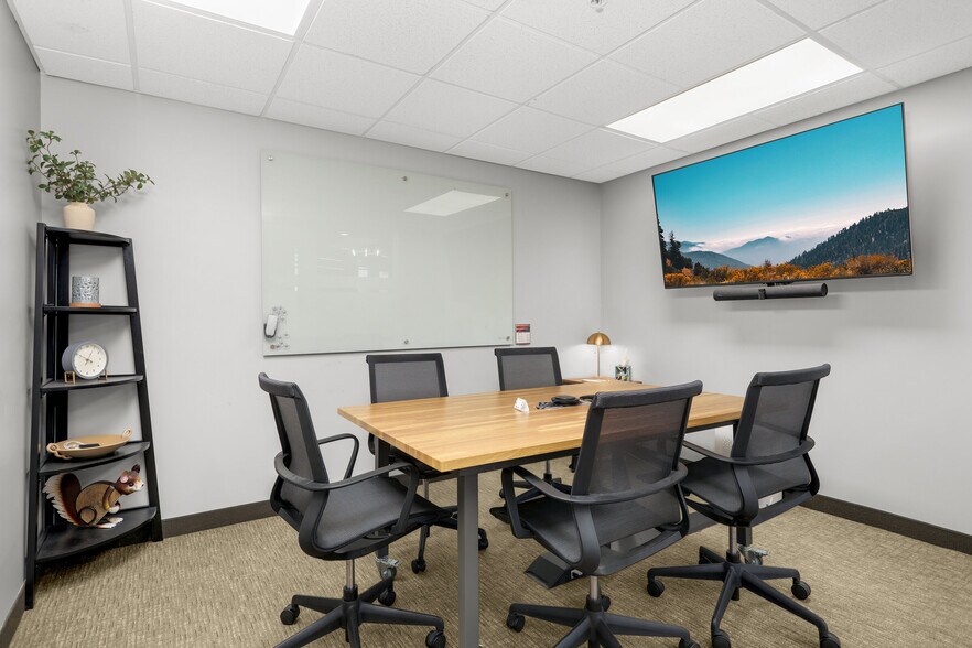 More Photos Of 4950 W 78th St, Bloomington Warehouse For Sale