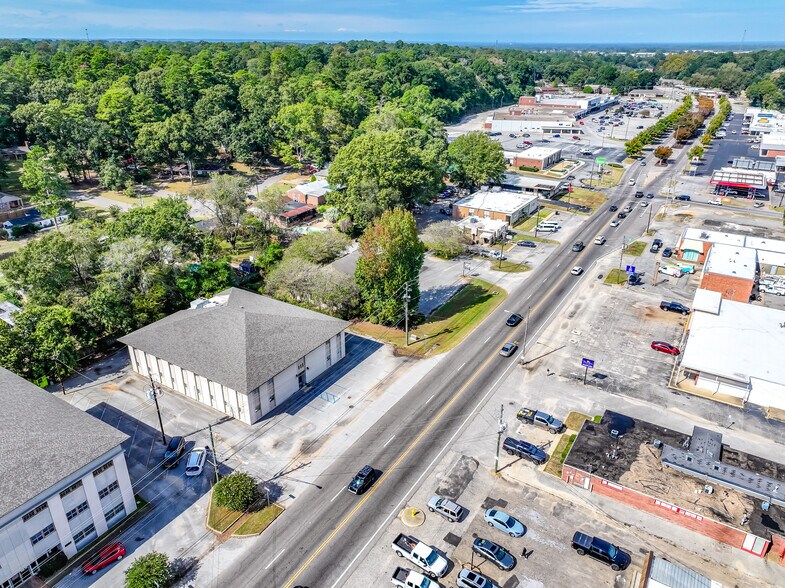 More Photos Of 111 Coliseum Blvd, Montgomery Office For Sale