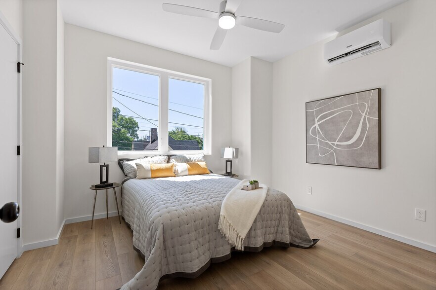More Photos Of 1602 N Central St, Knoxville Apartments For Sale