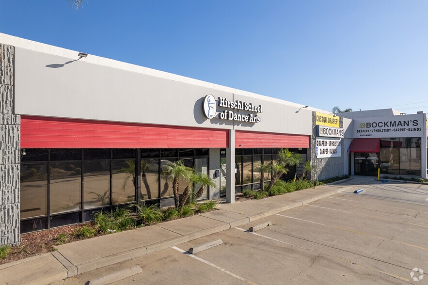 More Photos Of 1008-1028 N Tustin Ave, Anaheim Unknown For Lease