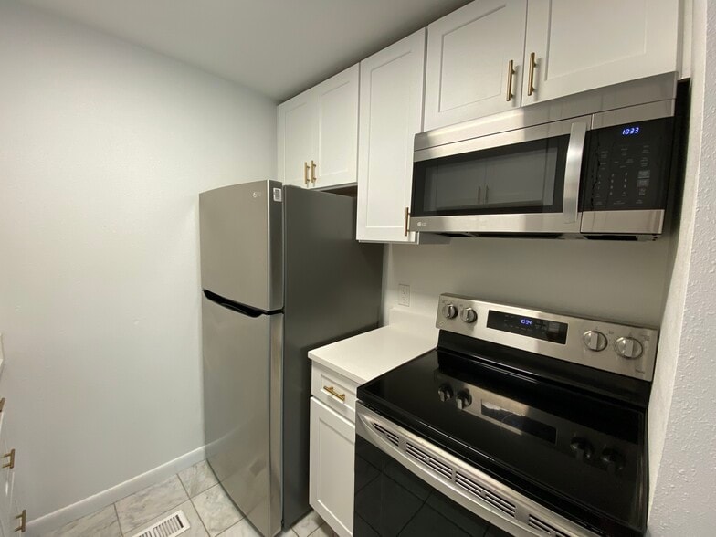 More Photos Of 425 S 900 E, Salt Lake City Apartments For Sale