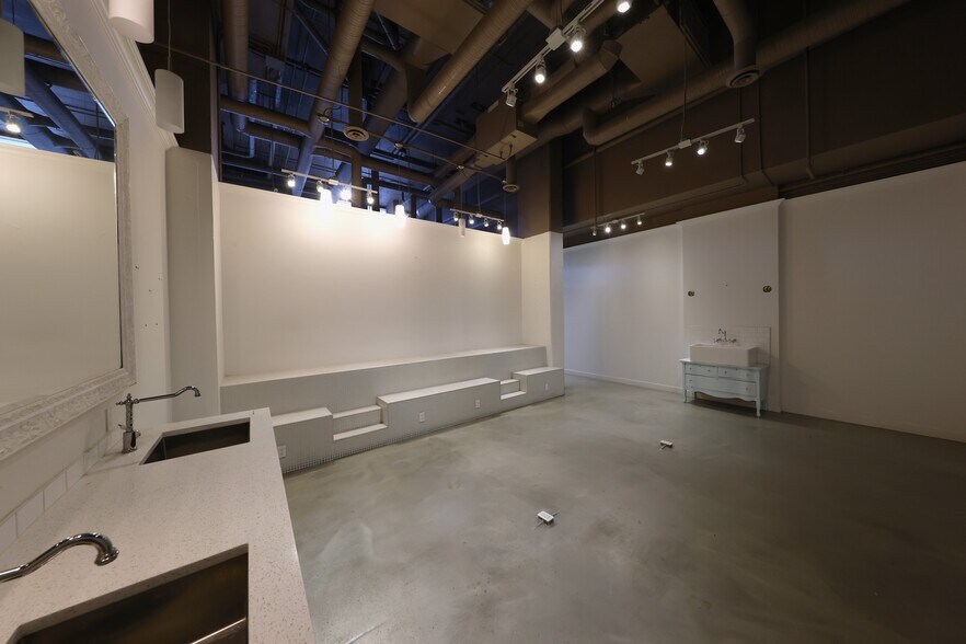 More Photos Of 520 5 Avenue SE, Calgary General Retail For Sale