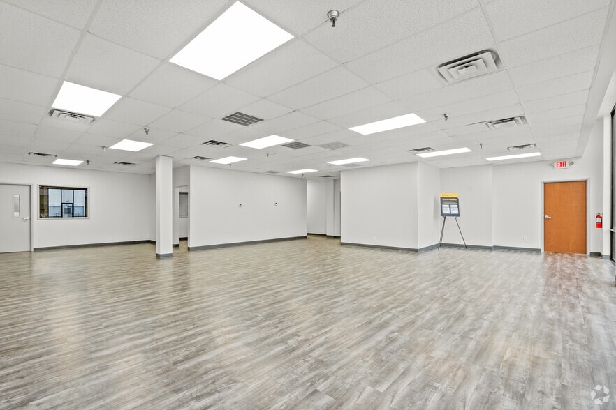 More Photos Of 754 Port America Pl, Grapevine Unknown For Lease