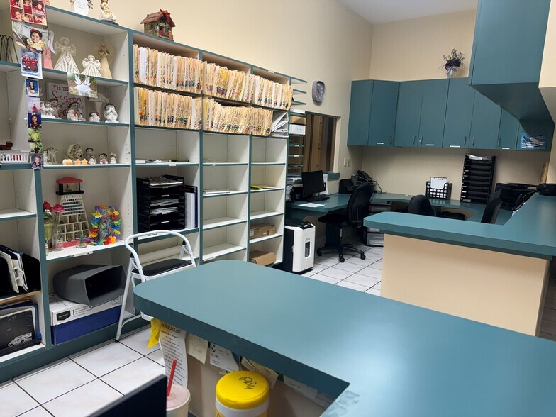 More Photos Of 1100 S Main St, Belle Glade Office Residential For Sale