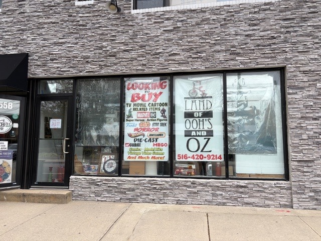 Primary Photo Of 155 Main St, Farmingdale General Retail For Lease
