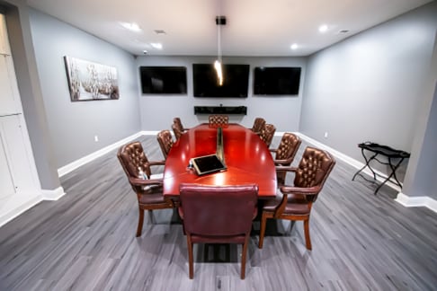 More Photos Of 1376 Chattahoochee Ave NW, Atlanta Movie Radio TVStudio For Sale