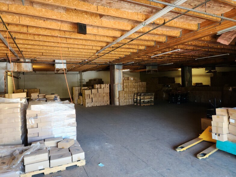 More Photos Of 1502 W Hatcher Rd, Phoenix Service For Sale
