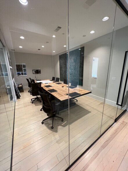 More Photos Of 161 Summit Ave, Southlake Office Residential For Lease