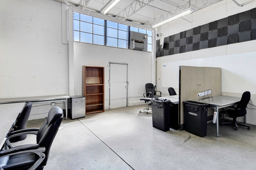 More Photos Of 1045 W 45th Ave, Denver Warehouse For Sale