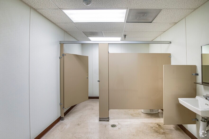 Photo of 1st Floor Ste Suite 6754