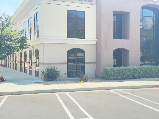More Photos Of 31569 Canyon Estates Dr, Lake Elsinore Medical For Sale