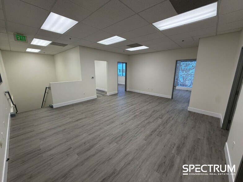 More Photos Of 28348 Constellation Rd, Valencia Warehouse For Lease
