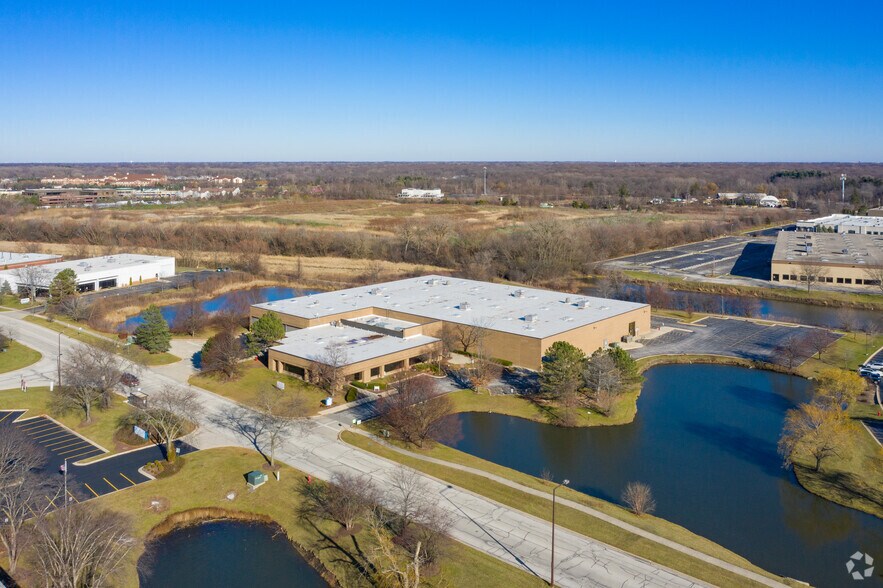 More Photos Of 1275 Barclay Blvd, Buffalo Grove Warehouse For Lease