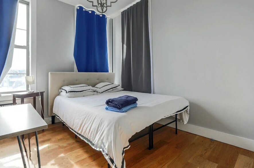 More Photos Of 58 De Sales Pl, Brooklyn Apartments For Sale