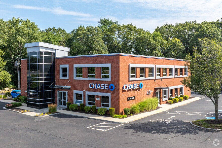 More Photos Of 50 Burlington Mall Rd, Burlington Unknown For Lease