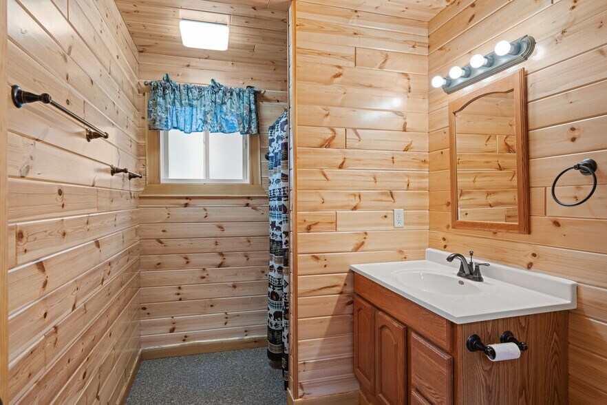 More Photos Of 9978 Gappa Rd, Kabetogama Hotel For Sale