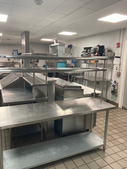 More Photos Of 1143 Wood St, Bristol Restaurant For Sale
