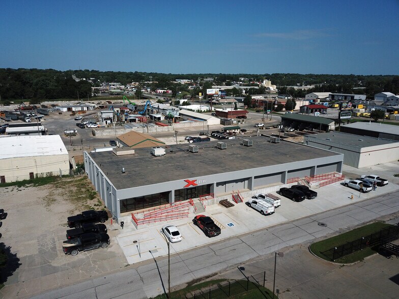 More Photos Of 2720 N 84th St, Omaha Warehouse For Sale