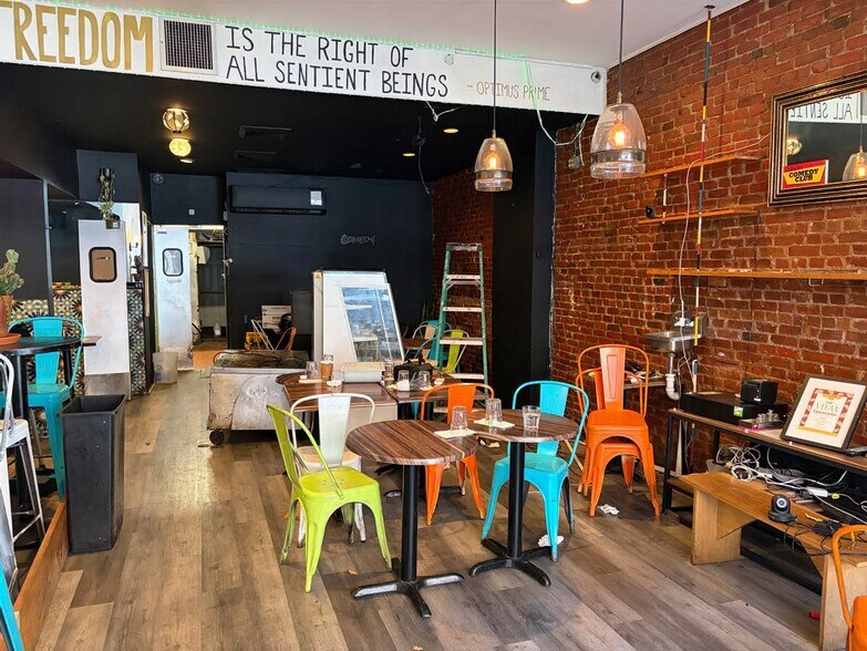 More Photos Of 156 5th Ave, Brooklyn Storefront Retail Residential For Lease