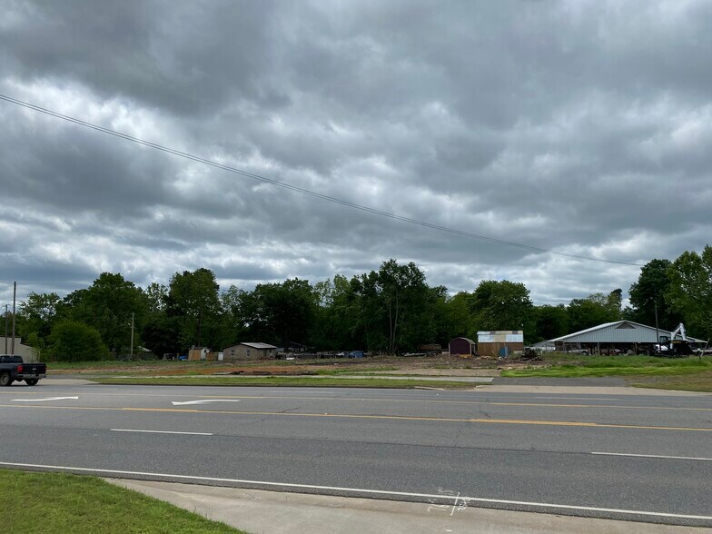 More Photos Of 2106 E US Highway 80, White Oak Land For Sale