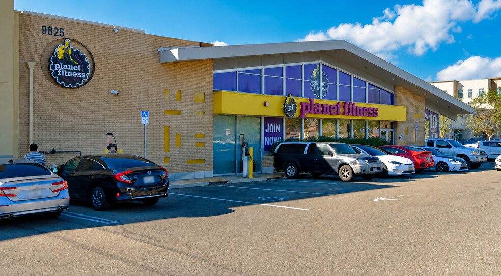 Primary Photo Of , Chatsworth General Retail For Sale