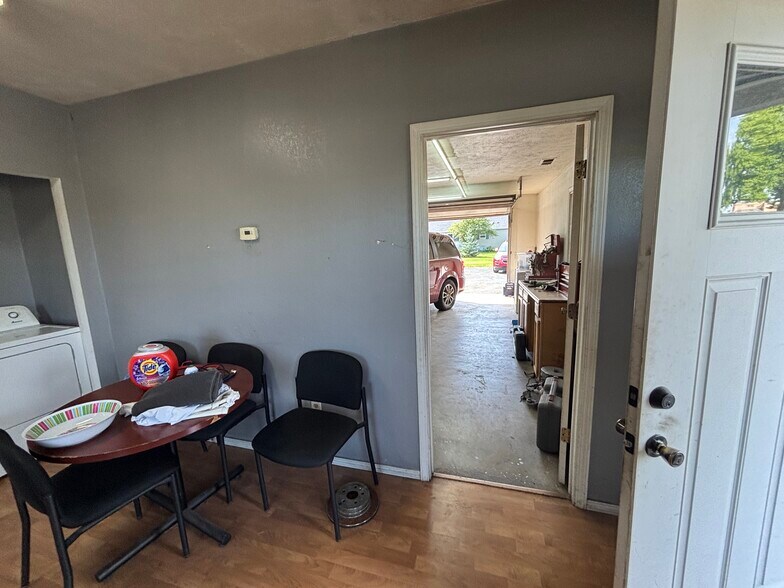 More Photos Of 1357 Spring St, Saint Marys Specialty For Sale