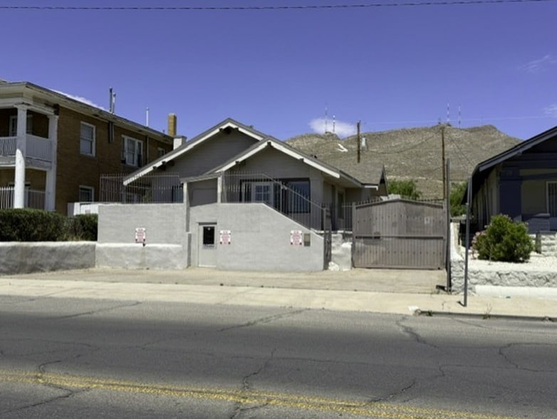 Primary Photo Of 2313 Montana Ave, El Paso Office Residential For Lease