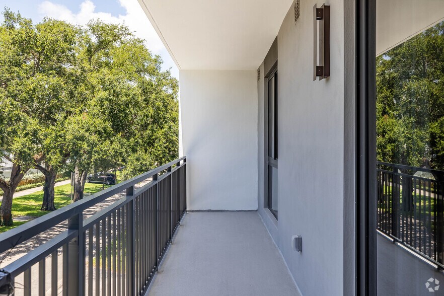 More Photos Of 2479 Northeast 192 Street, Miami Apartments For Sale