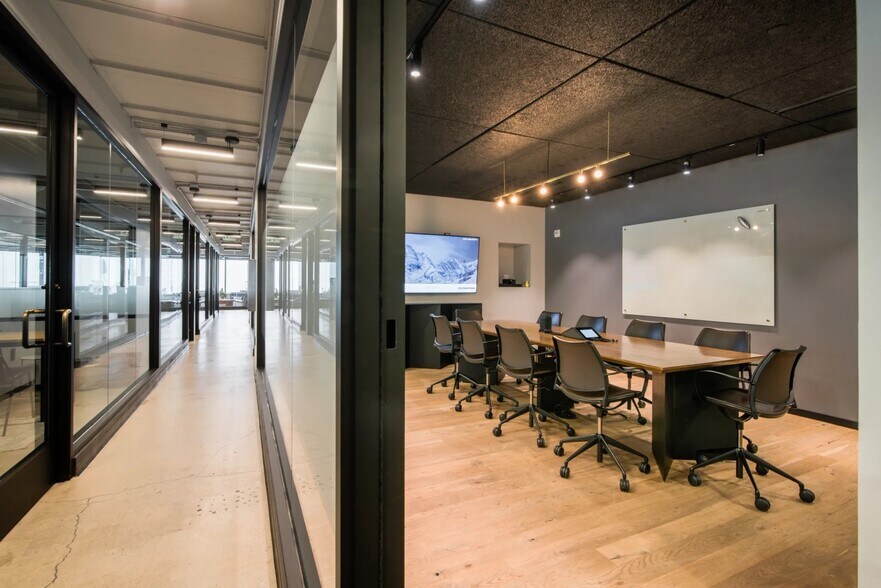 More Photos Of 1801 California St, Denver Coworking Space