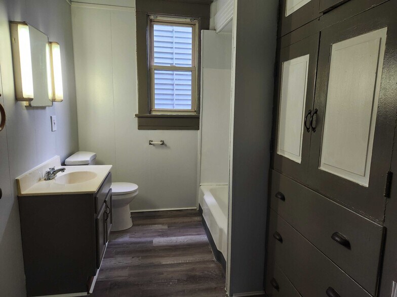 More Photos Of 18 5th St NE, Massillon Apartments For Sale