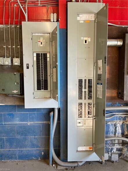 More Photos Of 1515 Franklin Ave, Toronto Industrial For Lease