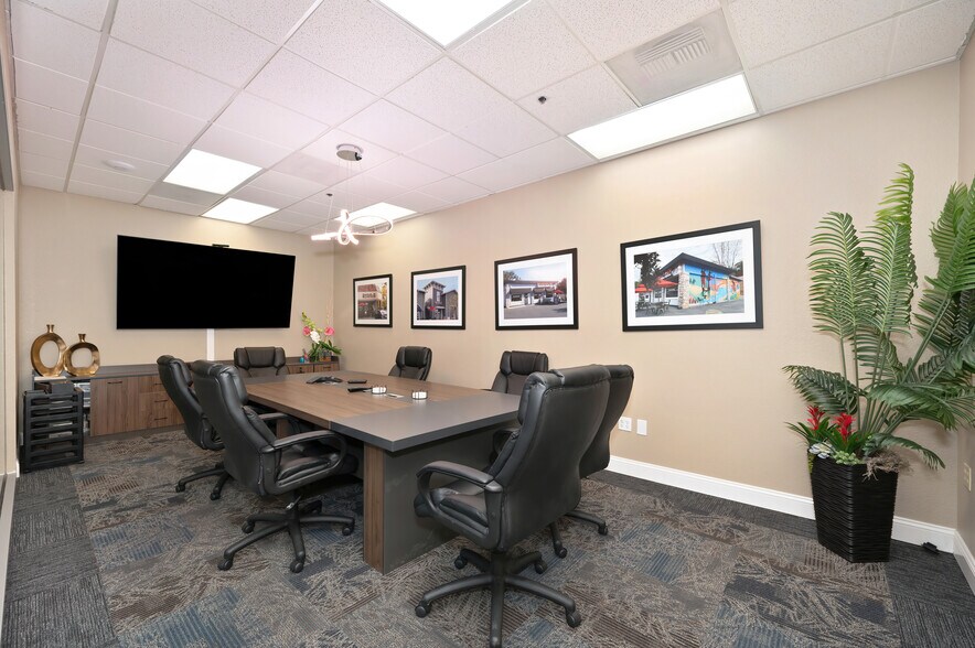 More Photos Of 8700 Auburn Folsom Rd, Granite Bay Office For Lease