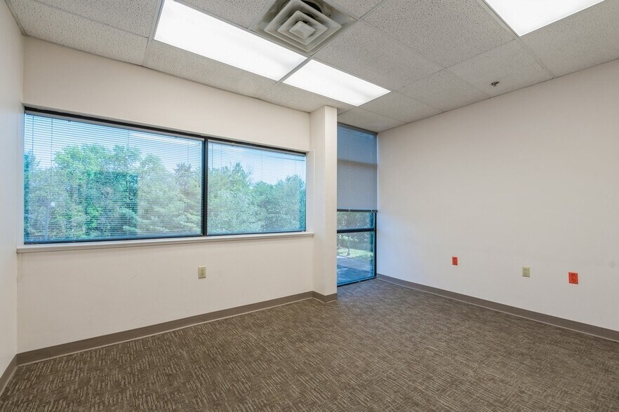 More Photos Of 3121 US Highway 22, Branchburg Coworking Space