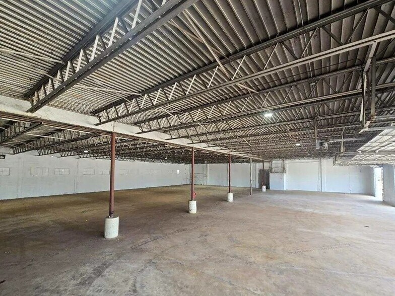 More Photos Of 3418 W Highway 80, Big Spring Warehouse For Sale