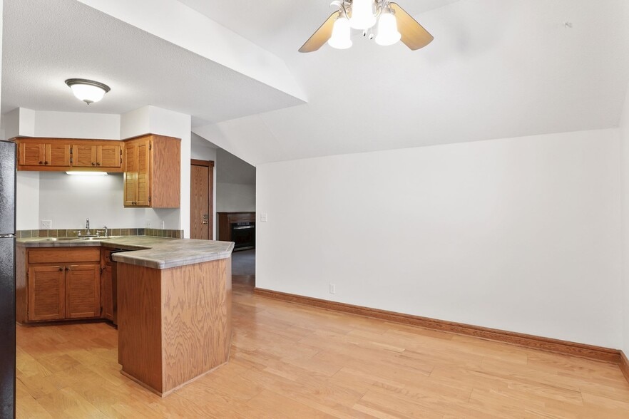 More Photos Of 197 Kent St, Saint Paul Multifamily For Sale
