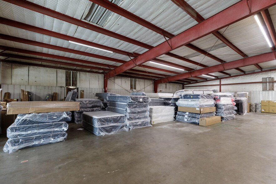 More Photos Of 3701 Apollo Rd, Corpus Christi Warehouse For Sale