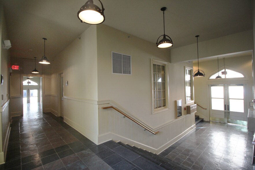 More Photos Of 305 21st St, Galveston Office For Lease
