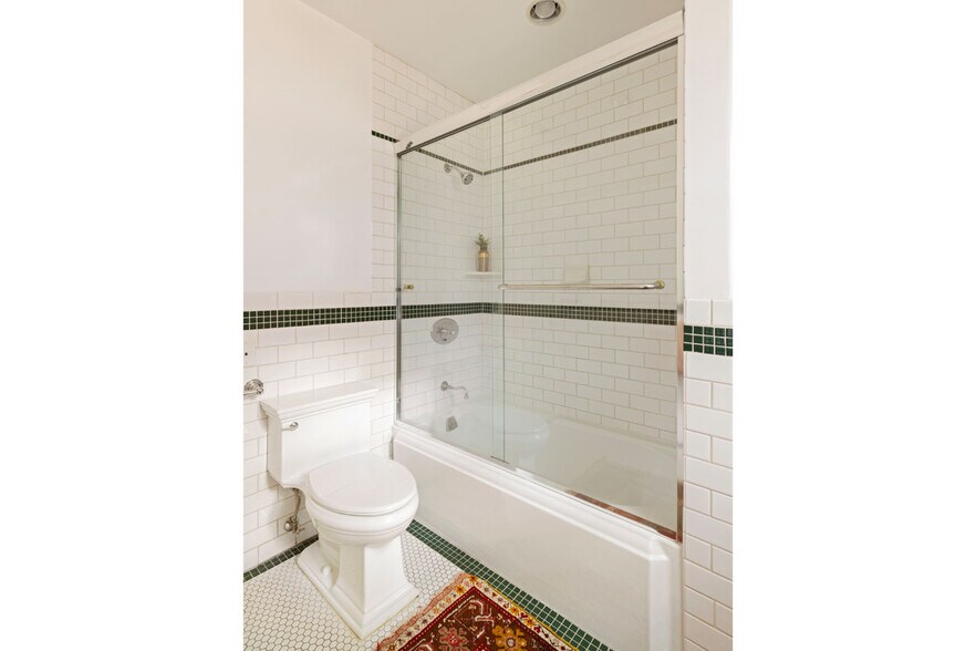 More Photos Of 3700 Arbolada Rd, Los Angeles Apartments For Sale