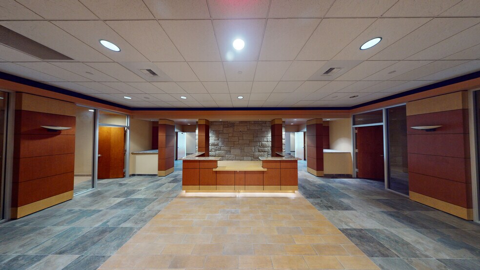 More Photos Of 5550 Painted Mirage Rd, Las Vegas Office For Lease