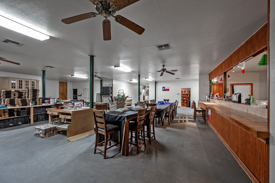 More Photos Of 31633 US-377 Hwy, Gordonville Light Distribution For Sale