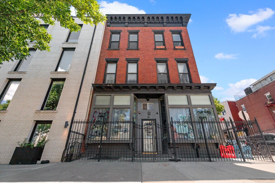 More Photos Of 723 6th Ave, Brooklyn Apartments For Sale