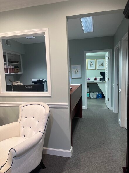 More Photos Of 1500 Richland St, Columbia Office For Lease
