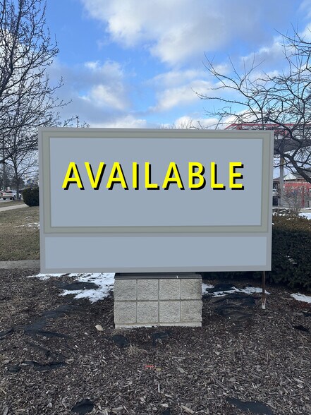 More Photos Of 3053 Union Lake Rd, Commerce Township Freestanding For Lease
