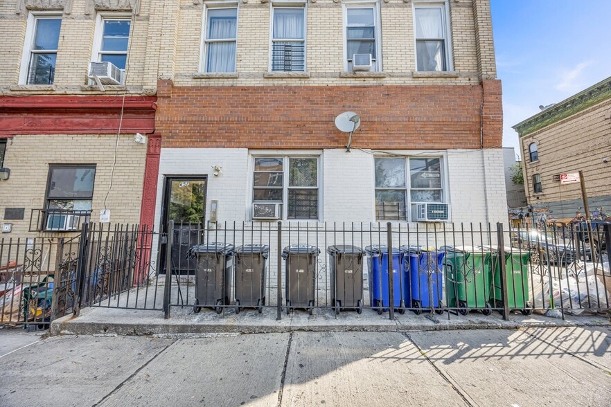 More Photos Of 657 Knickerbocker Ave, Brooklyn Apartments For Sale