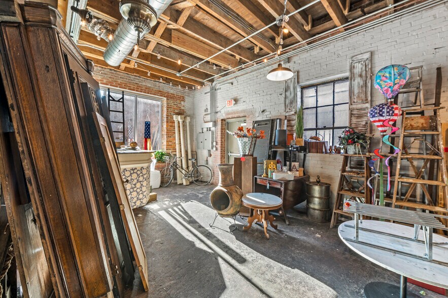 More Photos Of 119 S 3rd St, Smithfield Storefront For Sale