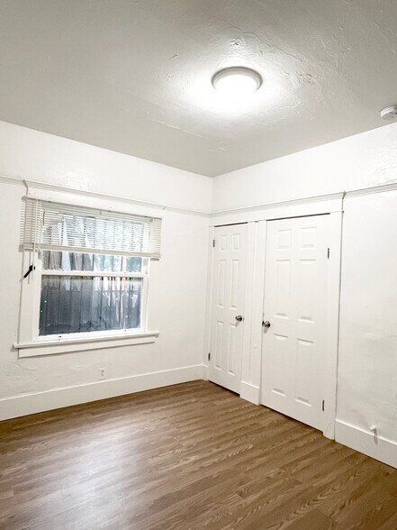 More Photos Of 458 W Vernon Ave, Los Angeles Apartments For Sale